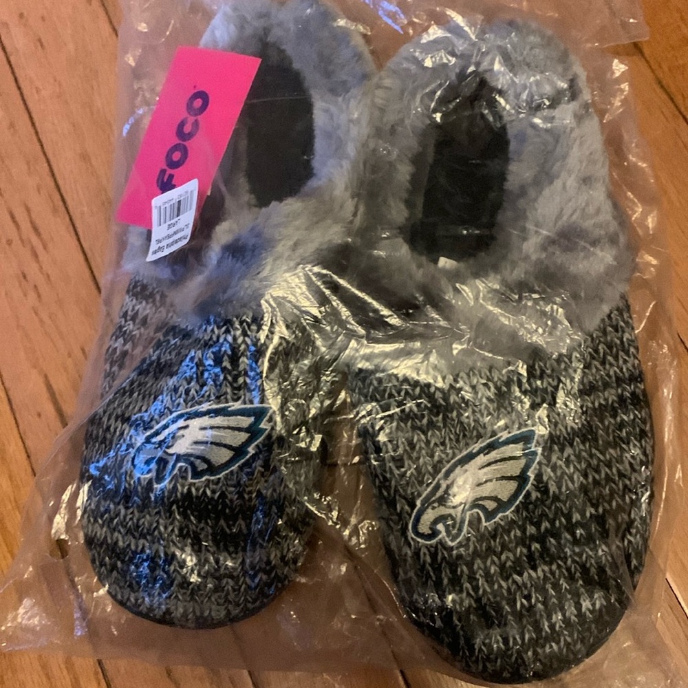 Eagles slippers